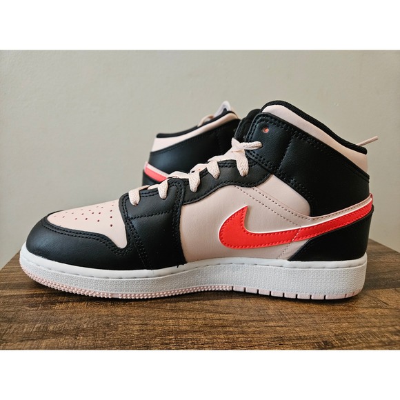 Nike Air Jordan 1 Mid Atmosphere Pink Black 554725-604 GS Size 7Y Womens 8.5 - Picture 5 of 10